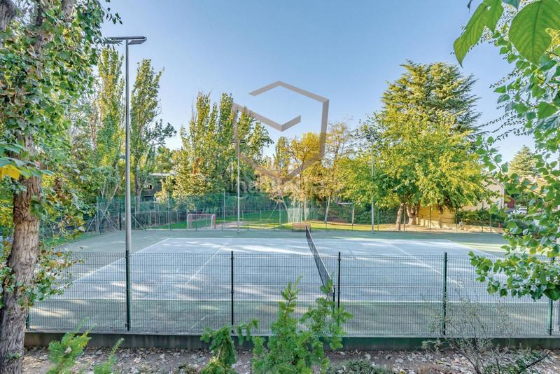 Foto 6a73eabf-24b9-46c9-af54-6a8dadb80585. Appartamento con riscaldamento parcheggio piscina in La Moraleja