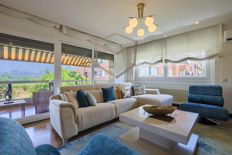 Foto 4191a1f9-75e2-44a5-bb06-d322ddba4131. Piso calle de julio palacios, 24 en La Paz Madrid