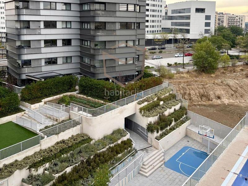 Foto 552e25d8-4d7e-409e-8919-ccbc2f525904. Appartement avec chauffage parking piscine dans Valdebebas - Valdefuentes Madrid