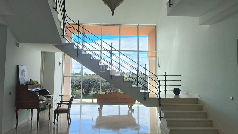 Foto f8d3badd-06bc-4ed0-aa31-3592c42901b8. Xalet amb calefacció aparcament piscina a Club de Golf Rozas de Madrid (Las)