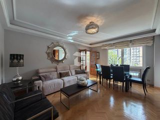 Rent Flat in Caleruega 14. En madrid