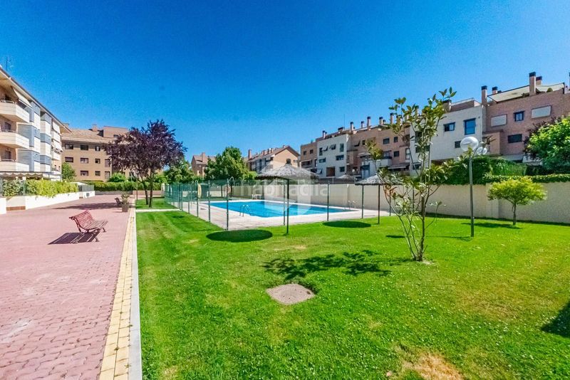 Foto 8f7a70be-438c-4891-ae9d-b941344bfaaa. Àtic amb calefacció aparcament piscina a Somosaguas Pozuelo de Alarcón