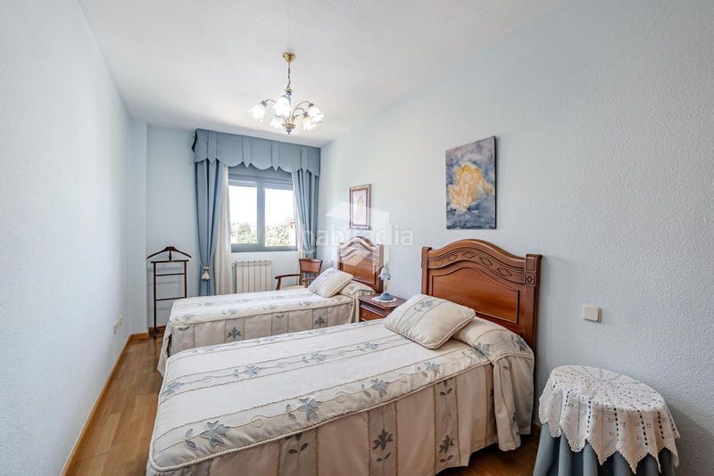 Foto ad02a8a7-56c0-4699-bead-97895c5561df. Àtic amb calefacció aparcament piscina a Somosaguas Pozuelo de Alarcón