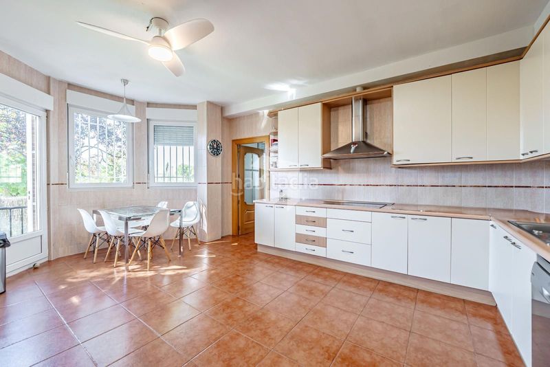 Foto 0a811ef0-5f5d-43e6-9ec2-9a0666097191. Chalet mit heizung parking in Aravaca Madrid