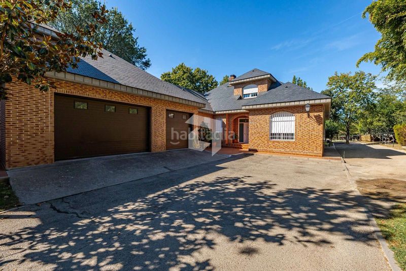 Foto 0aa4b1bd-25fc-497e-9a0b-2c551516d8e8. Chalet mit heizung parking in Aravaca Madrid