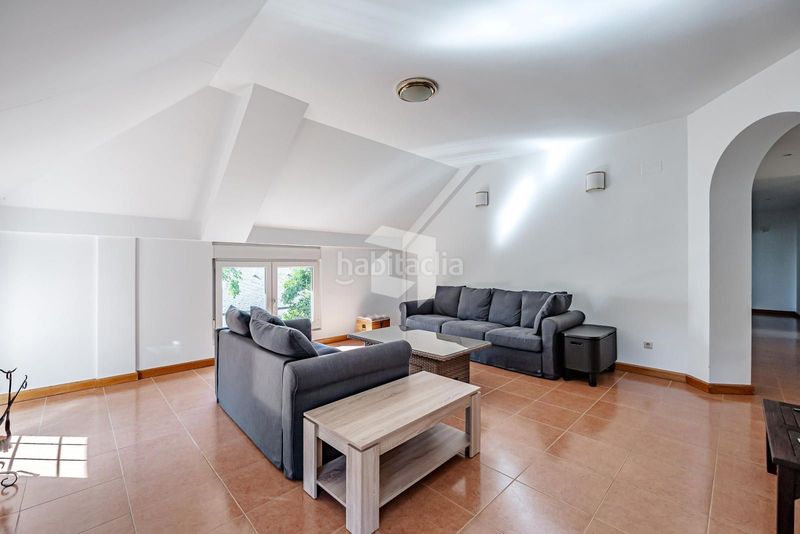 Foto 148ca932-3a6b-46bf-8823-4cc40c2740ff. Chalet mit heizung parking in Aravaca Madrid