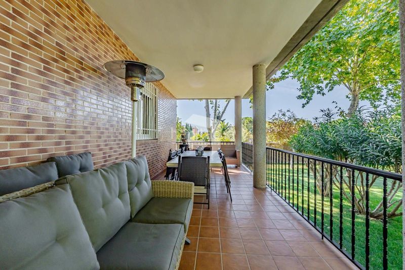 Foto 1aa2d4dc-e0c3-49cf-bea6-b18587424079. Chalet mit heizung parking in Aravaca Madrid