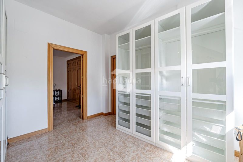 Foto 439cb4fe-f2b9-4ec0-ae7e-1dcd4a26241f. Chalet mit heizung parking in Aravaca Madrid