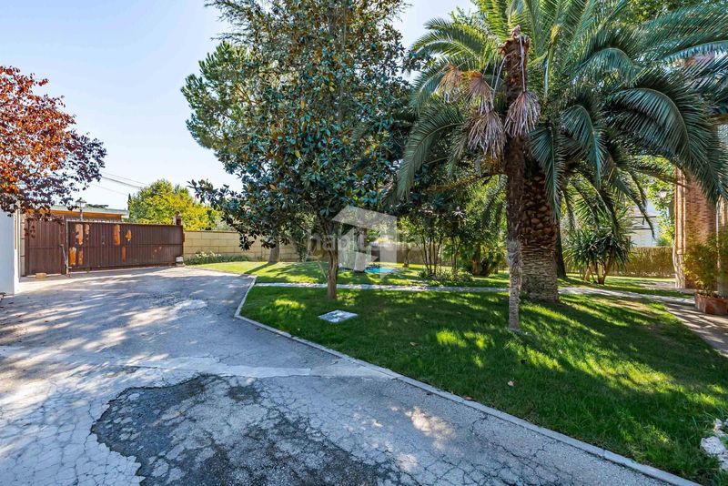 Foto 7755e1f2-0b40-4f5d-ad56-637a80bbe77c. Chalet mit heizung parking in Aravaca Madrid