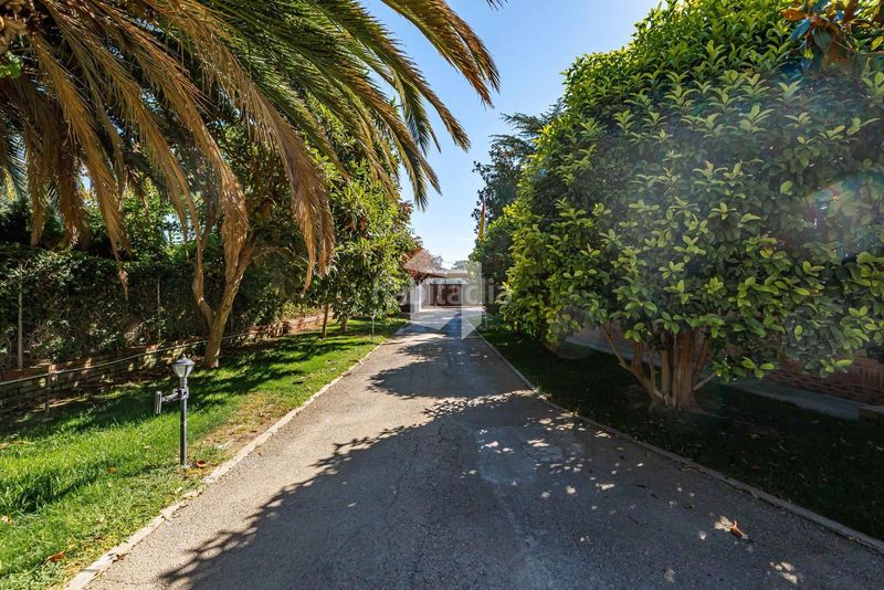 Foto 9989083e-dd3e-41d1-a12a-bdd96866974d. Chalet mit heizung parking in Aravaca Madrid