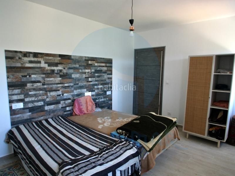 Foto a1a194c5-d518-49e2-9d56-c56f91499ecb. Masia a Perelló (El)