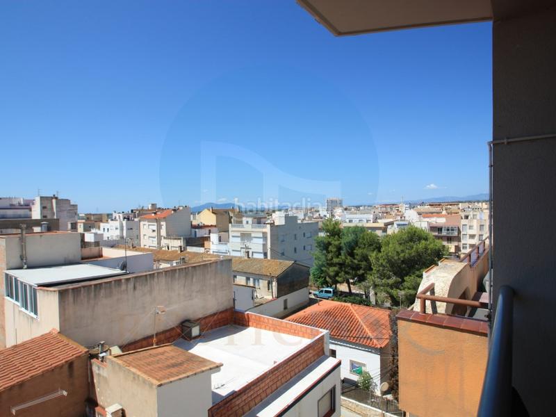 Foto 4cd29e79-4982-4652-8e92-bd0154494c36. Apartment with parking in Ampolla (L´)