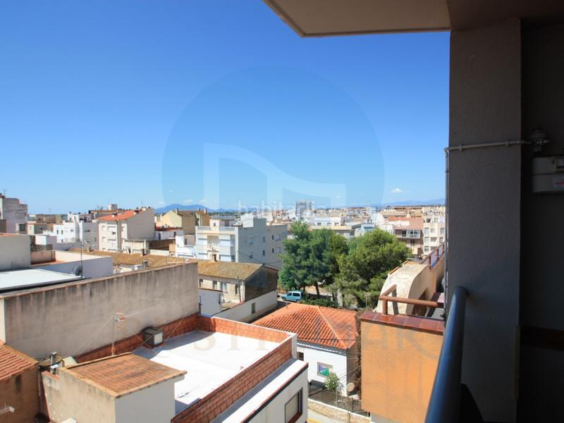 Foto 818a5893-e6dd-41d8-a168-37cbe0dd9f71. Apartment with parking in Ampolla (L´)