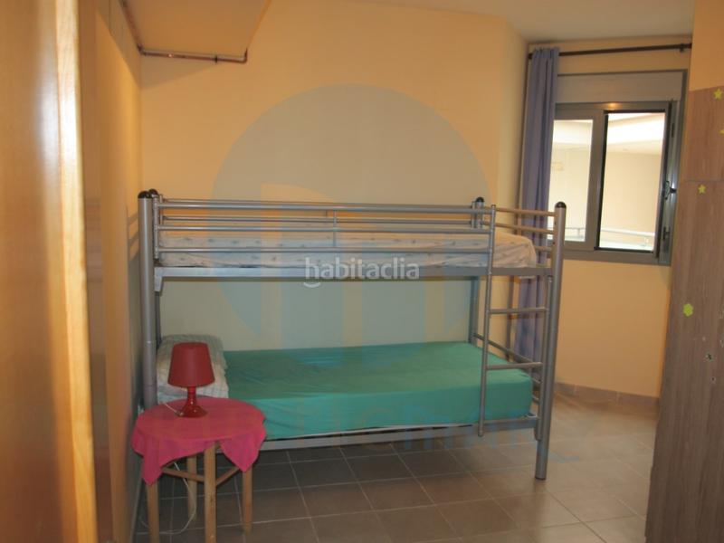 Foto a9a98437-df55-4afc-b286-1269ccf50231. Apartment with parking in Ampolla (L´)