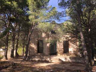 Casa en Alfara de Carles. Impresionante propiedad histórica a reformar con vistas espectac