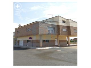 Casa en Sant Jaume d�Enveja. Gran casa en els muntells