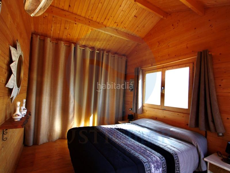 Foto 2c2a603e-72b5-43b6-9baa-5a551b6b5404. Masía espectacular finca rústica con varias casas y piscina. en Camarles