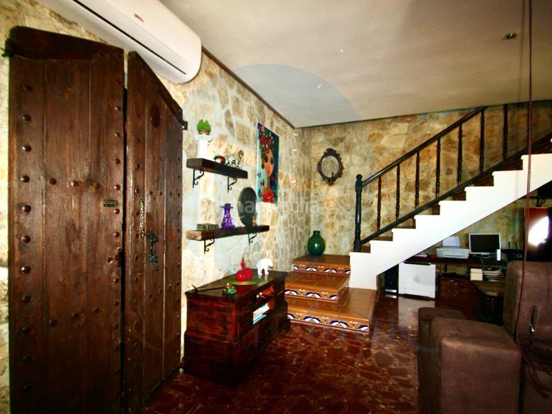 Foto ae8aa4fc-601f-49da-9914-0f35fbd2751d. Masía espectacular finca rústica con varias casas y piscina. en Camarles