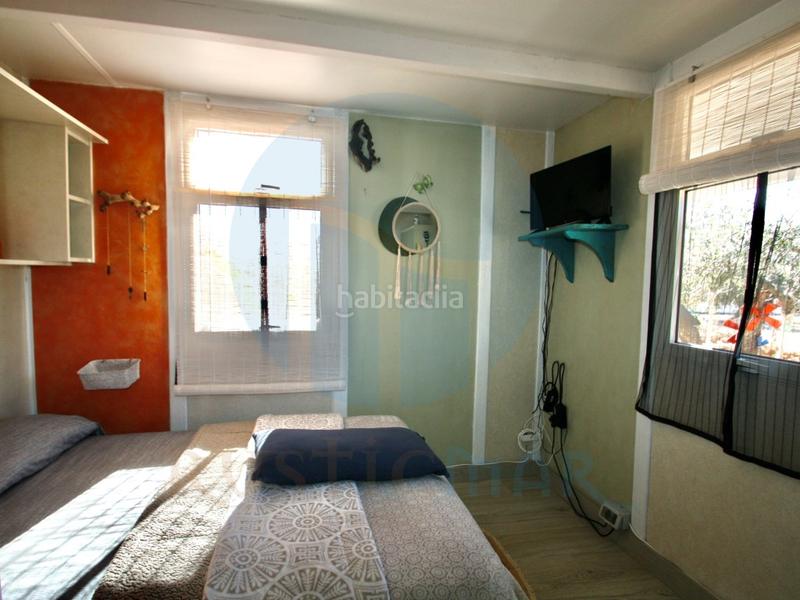 Foto c3cbdc66-97a2-494d-83a0-b811f570a7d5. Masía espectacular finca rústica con varias casas y piscina. en Camarles