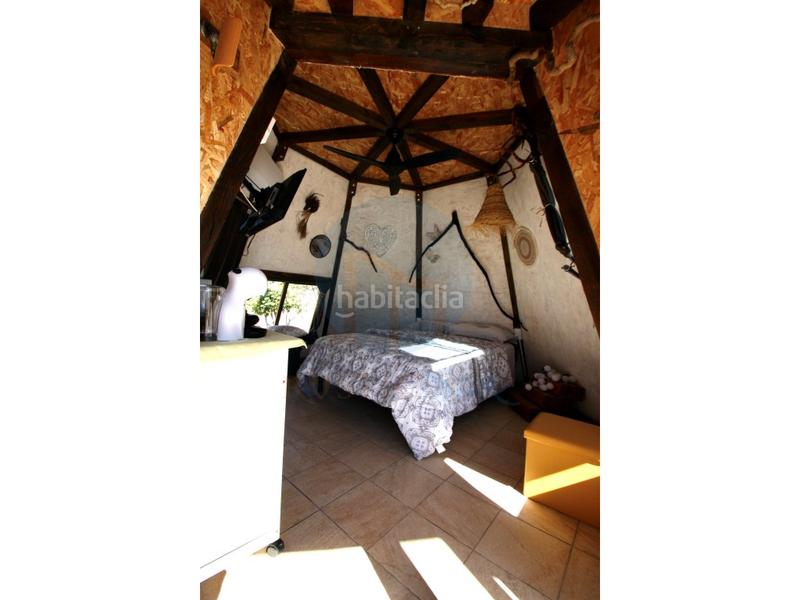 Foto d4912bee-f9db-47a8-afdb-80702c3e53e4. Masía espectacular finca rústica con varias casas y piscina. en Camarles