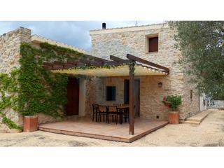 Country house in Valletes - Xiribecs. Encantadora masia de piedra en amposta