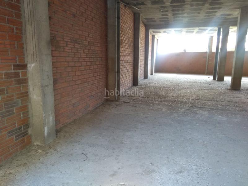 Foto 7753f227-9835-4baa-9a24-573e340564c9. Local comercial a Anglès