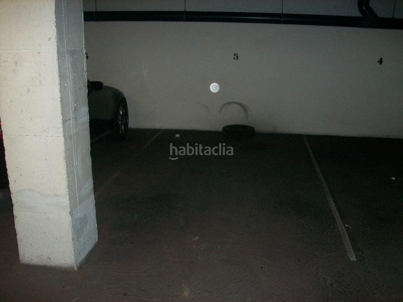 Foto 60247961-ecd9-4c94-bfea-a1fef263a491. Rent car parking in Eixample Nord Girona