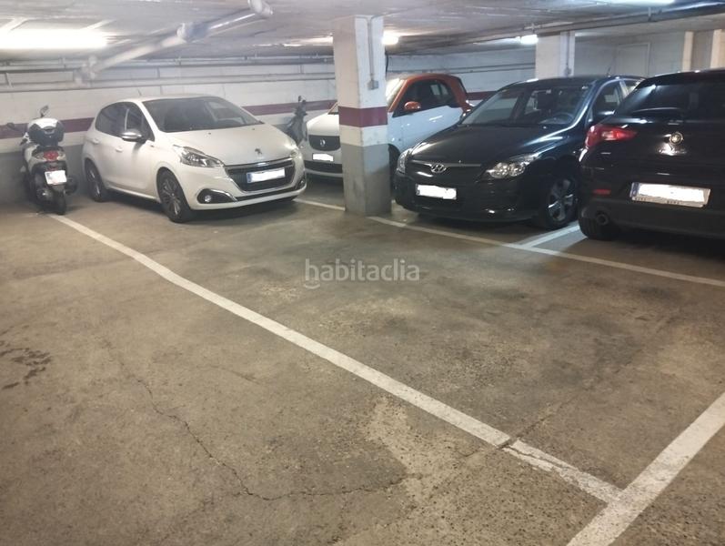 Foto 8b966db5-2ff2-4814-9c46-c3b4465e6632. Parking coche en Eixample Nord Girona