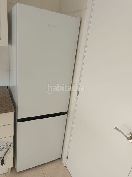Foto 053800fb-845b-4f91-9565-d7f0538daf00. Lloguer pis amb calefacció a Eixample Nord Girona