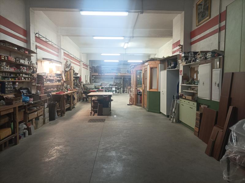 Foto 306c3058-2fae-4c77-b683-ae46278f3979. Local comercial a A Milagrosa Lugo
