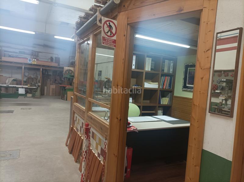 Foto 542dd7f9-e96f-4c35-9a97-015a7c641ffd. Local comercial a A Milagrosa Lugo