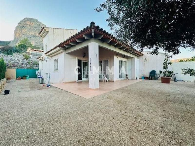 Foto 3844e96f-c9bc-486e-b514-661adcdd8d30. Casa adossada amb calefacció piscina a Polop