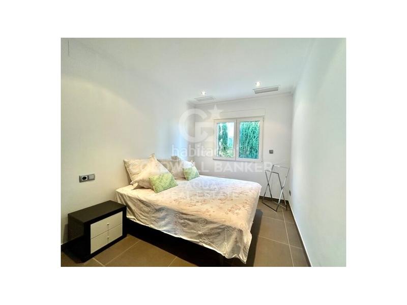 Foto 33936f2a-9e60-48f6-bd5b-e18fa92b02ea. Chalet with parking pool in El Montgó Dénia