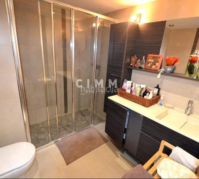 Foto 55194359-bd02-4ece-a411-bc6931253f89. Ático dúplex con vistas al mar en Playa Poniente Benidorm