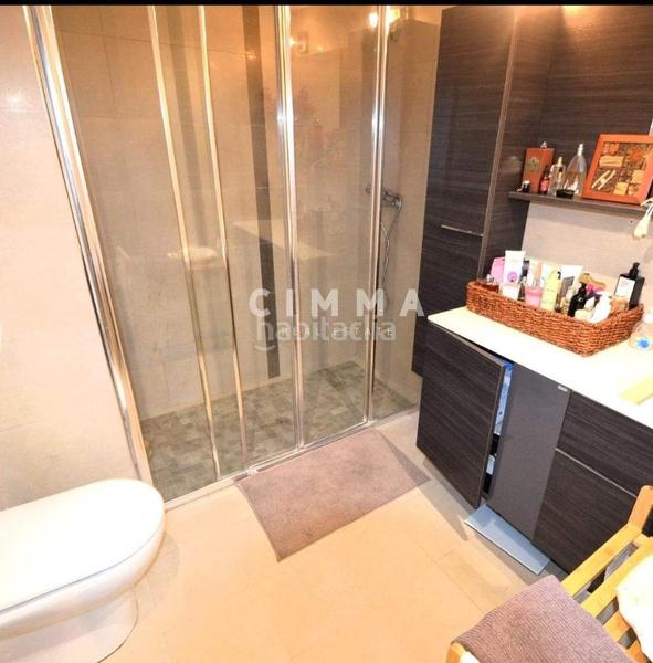 Foto dd4d0ad1-e133-4eee-9c4d-e9ba35bbf9a4. Ático dúplex con vistas al mar en Playa Poniente Benidorm
