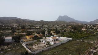 Mas à El Secanet-Hacienda del Sol. Gran chalet independiente en villajoyosa