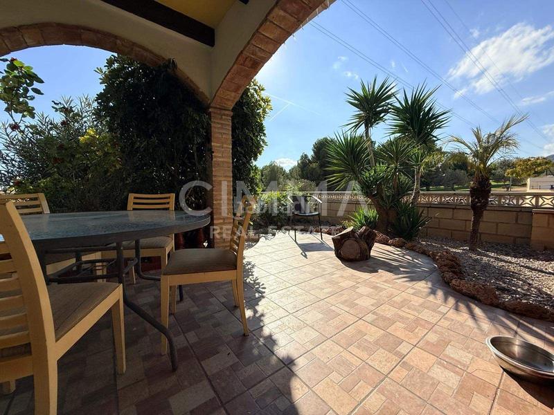 Foto 61a724aa-38c6-440c-a939-1fafe0ee5929. Xalet amb aparcament a Polop