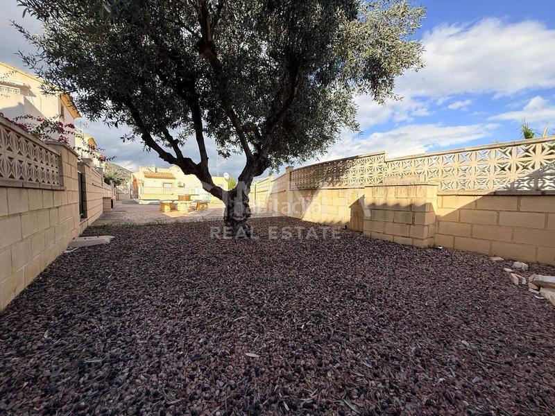 Foto 66f2f9f2-f28c-401e-8c13-a74f4ed75cae. Xalet amb aparcament a Polop