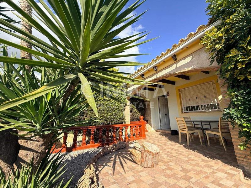 Foto c0667d5c-a828-4adf-a968-5899cc85ac44. Xalet amb aparcament a Polop