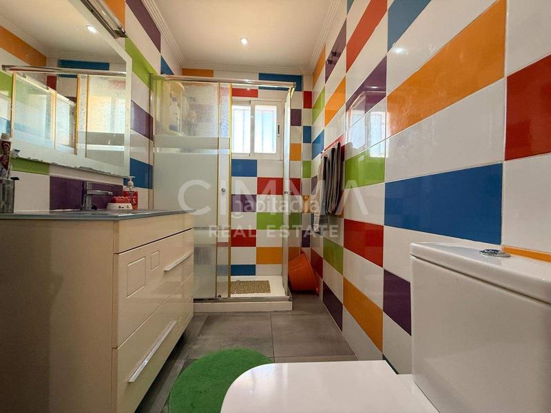 Foto d66e20ac-1e74-41cd-ba97-971bae201e7a. Xalet amb aparcament a Polop