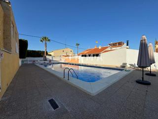 Casa adosada en Coloma. Chalet adosado en av coloma
