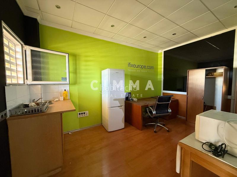 Foto f8b22738-fc26-436c-86a9-c3cb878b30c1. Affitto locale commerciale in Coloma Nucia (la)