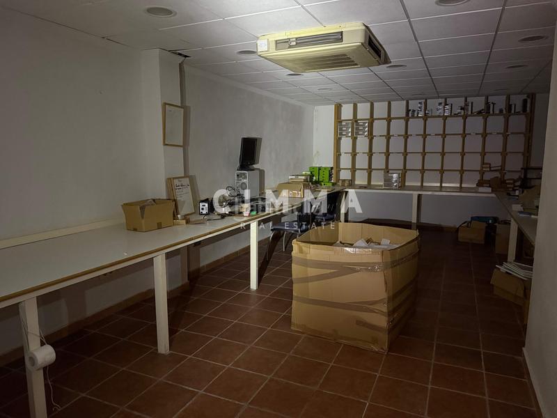 Foto bc24b7f8-02aa-4c26-a22f-b8f41228c228. Lloguer local comercial a Coloma Nucia (la)