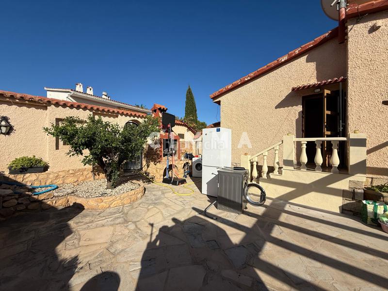 Foto 380e4faa-8d72-445b-a8f8-ebc7105191bf. Chalet in calle del ruiseñor 28 in La Nucia Pueblo Nucia (la)