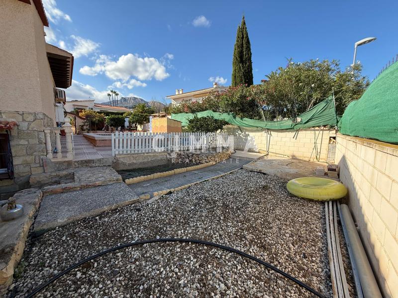 Foto a89c7631-0f19-459e-903b-63ef62acbf43. Chalet in calle del ruiseñor 28 in La Nucia Pueblo Nucia (la)