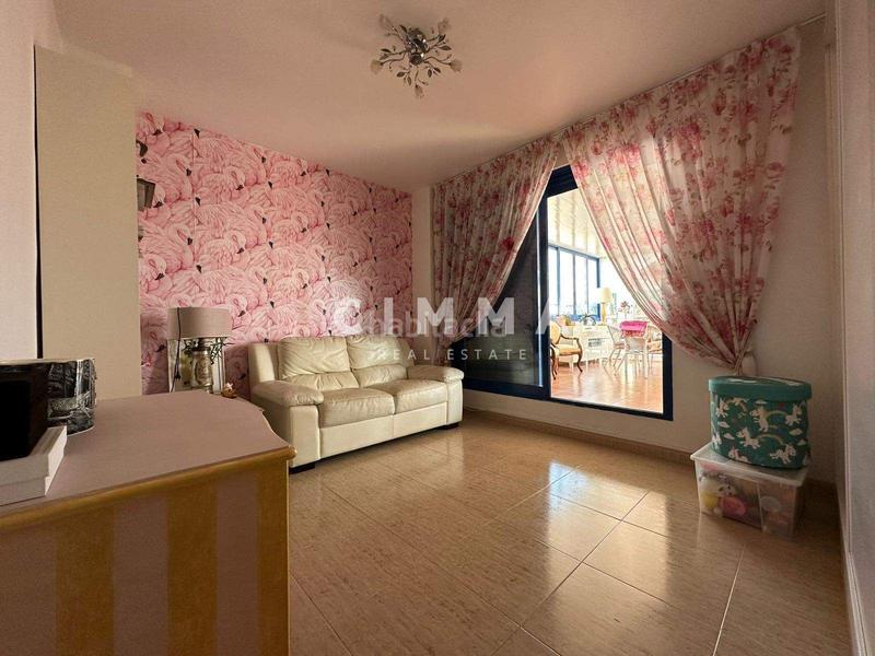 Foto 2de184d2-1e1a-4aa4-92f7-2e7dee5045dd. Àtic amb aparcament piscina a Mirador de la Cala-Benimar Vila Joiosa (la)