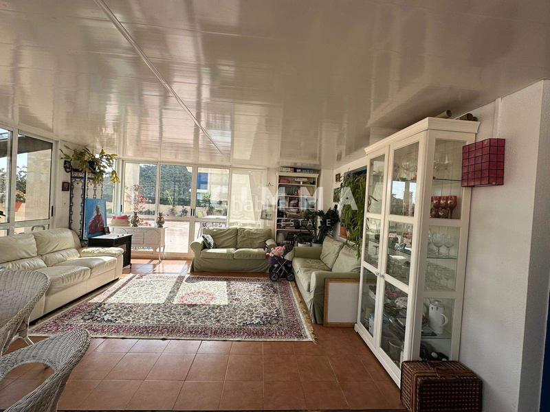 Foto a8a9dacb-1300-4e6d-a7db-7fa518bed230. Àtic amb aparcament piscina a Mirador de la Cala-Benimar Vila Joiosa (la)