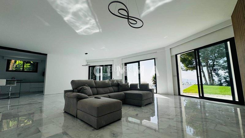 Foto 2c3a94c3-67f3-4f51-bf79-25aa8355a68d. Chalet con parcheggio in Altea hills Altea