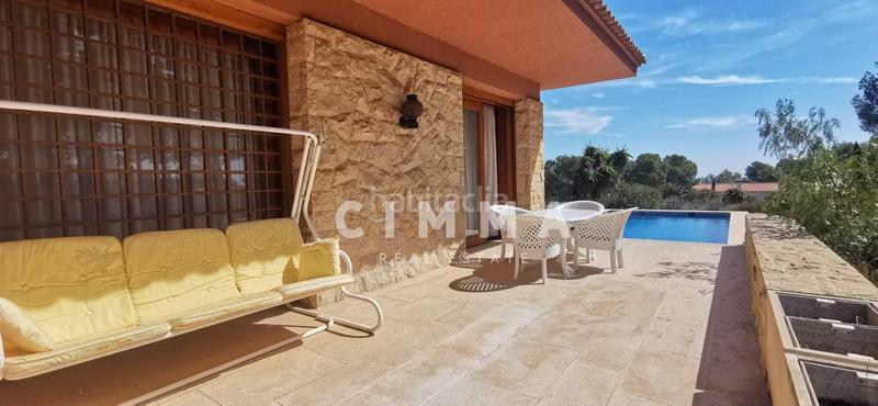 Foto d9bdebdf-d424-4b12-b724-2c1a34f856aa. Chalet with heating parking pool in Coloma Nucia (la)