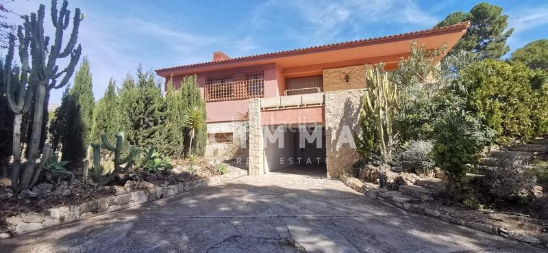 Foto ef909861-1f88-42eb-9b44-569a69714a6a. Chalet with heating parking pool in Coloma Nucia (la)